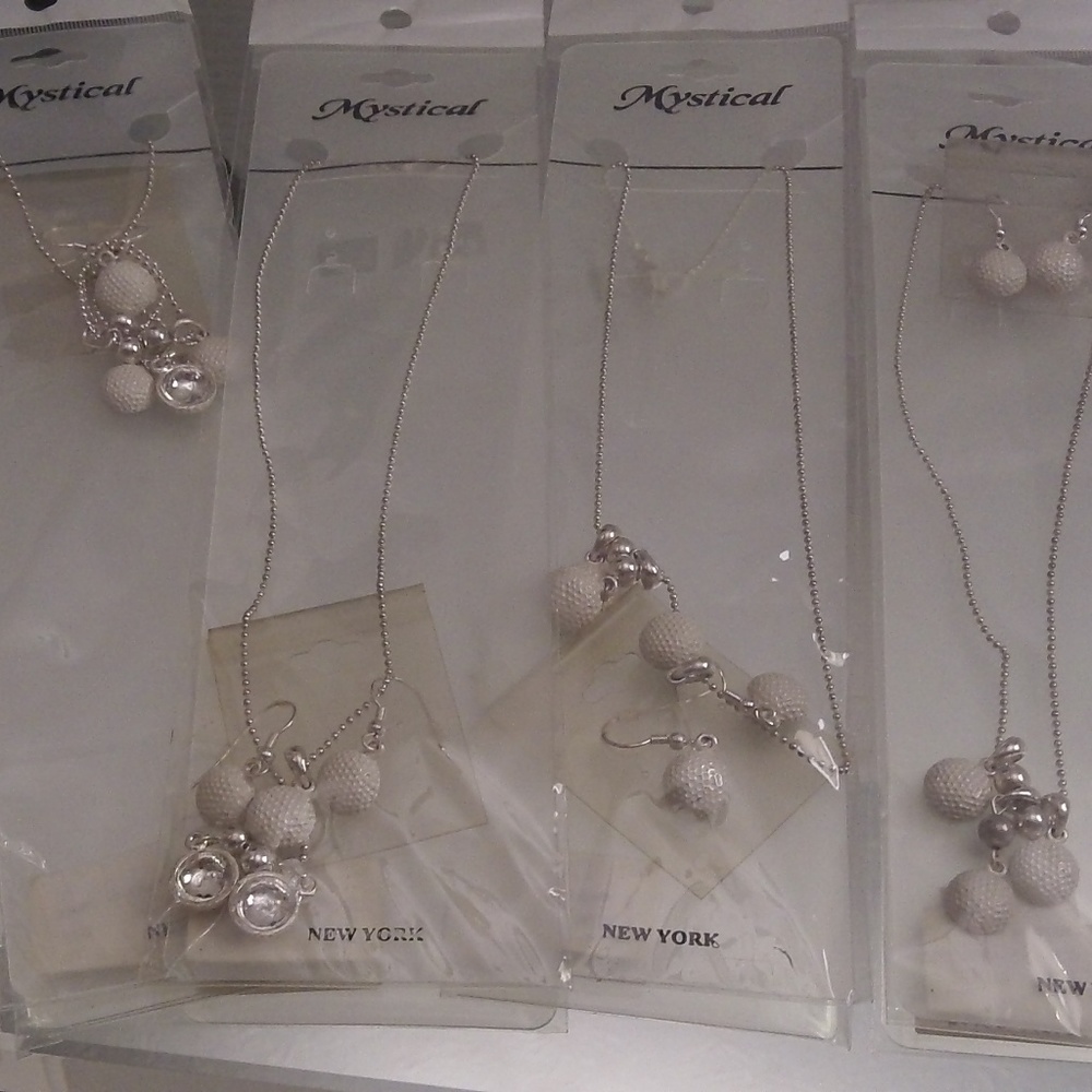 NWTS I LOVE GOLF 5 EARRINGS & 5 NECKLACES B226